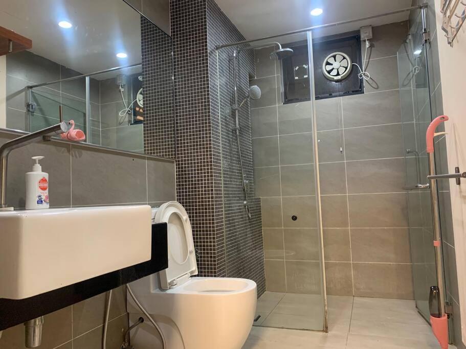 Pangsapuri V 5-6pax 3r1b Linked To Sunway Velocity Mall Mrt Lrt Maluri & Cochrane Klcc View *